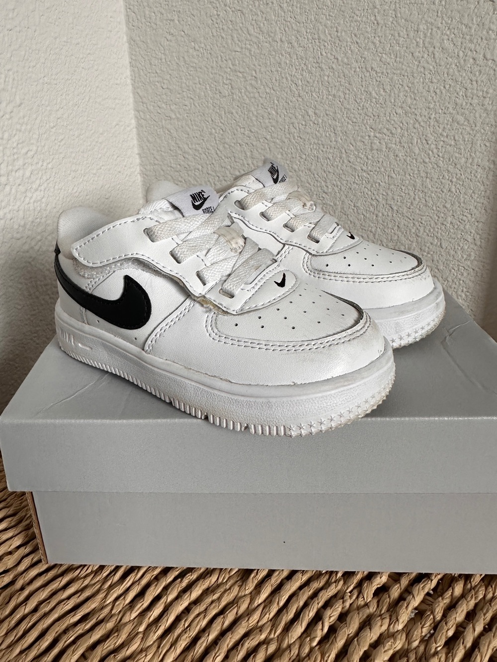 Nike Kids White and Black Air Force